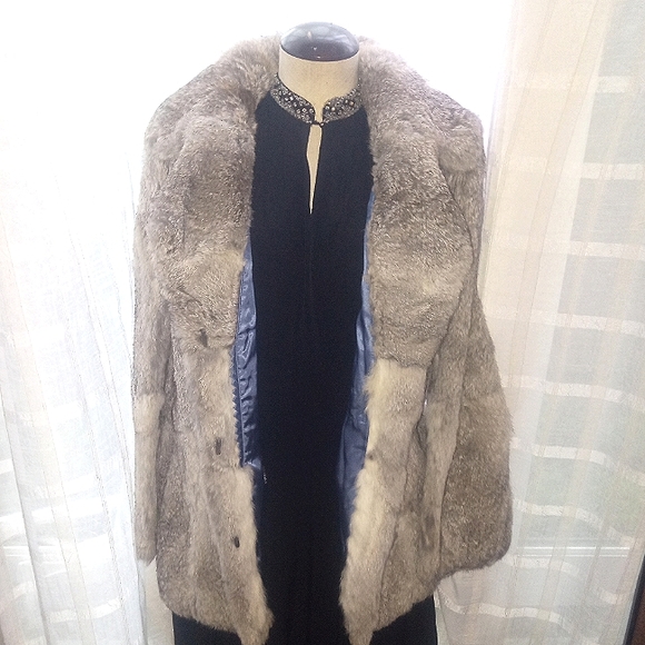 Gorgeous heather gray rabbit fur 1940s coat true vintage blue satin lining - Picture 8 of 8